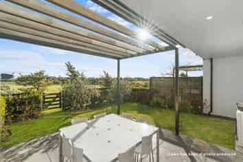 25 Dow Square, Wigram