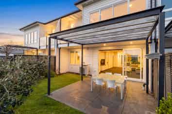 25 Dow Square, Wigram