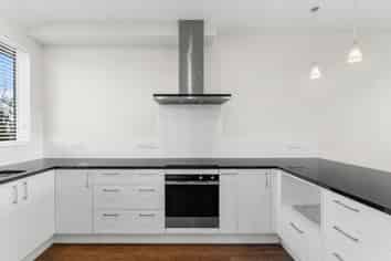 25 Dow Square, Wigram