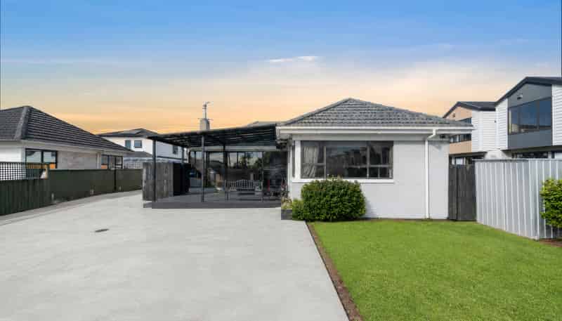 18 Caspar Road, Papatoetoe
