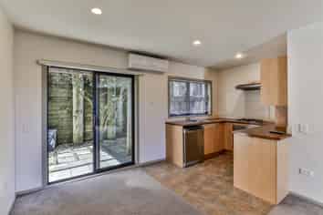 14/17 Georgia Terrace, Albany