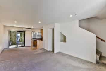 14/17 Georgia Terrace, Albany