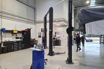 Rare Vacant 200m2 Industrial - Occupy or Invest