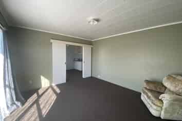 12c Breckons Ave, Nawton