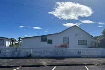 13B Lyndhurst Street, Westport