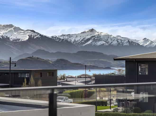 9 Mills Road, Wanaka