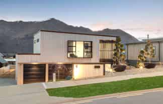 9 Mills Road, Wanaka