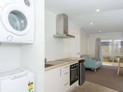 4C/4 Hammond Street, Hamilton Central