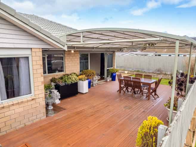 2 Fraser Colman Grove, Wainuiomata