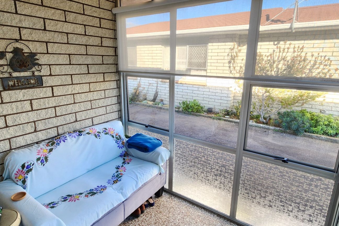 Westown, 2 bedrooms - Meer