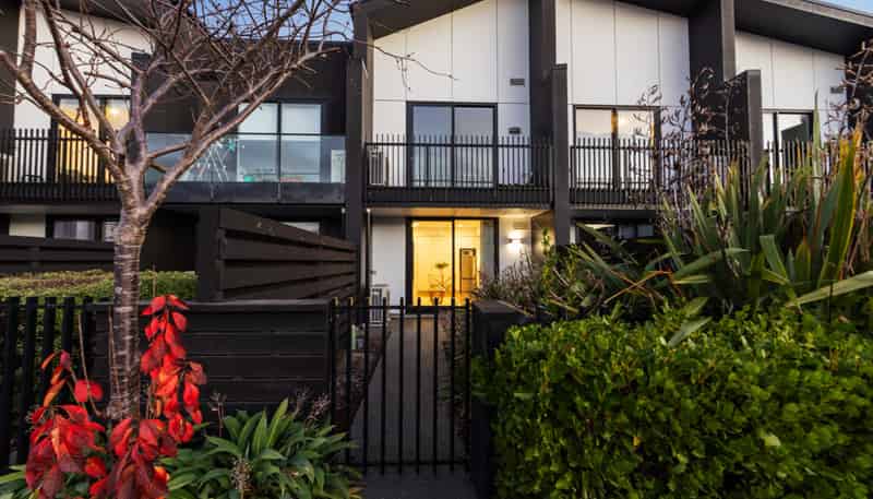 15/283 Brougham Street, Sydenham