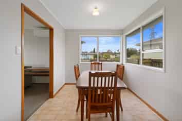 8 Aldo Place, Clover Park