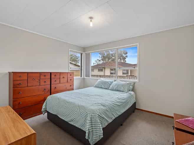 8 Aldo Place, Clover Park