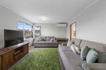 8 Aldo Place, Clover Park