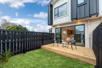 6/9 Blanes Road, Weymouth