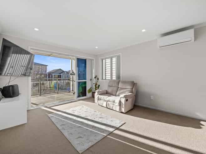 39 Arrowsmith Drive, Flat Bush