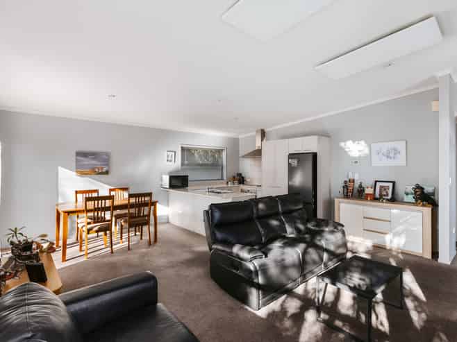 6 Tory Way, Omokoroa