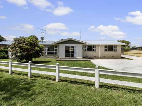 112 Arnold Street, Leamington