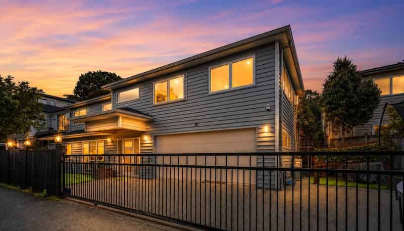 15 Farnol Street, Hillsborough