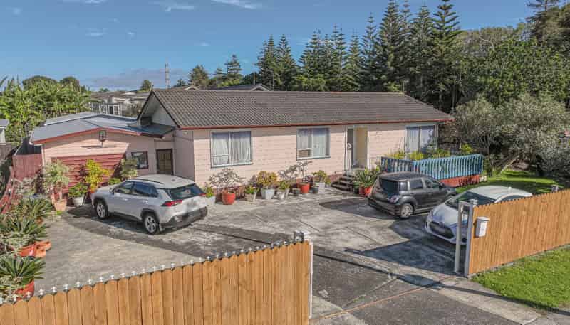 68 Diorella Drive, Clover Park