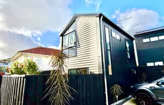4/110 Kervil Ave, Te Atatu Peninsula