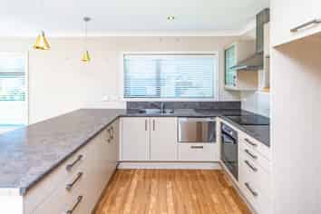 Manawatu / Whanganui - Address withheld