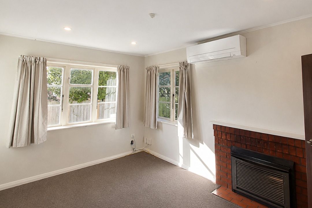 *** CLOSE TO WESTFIELD MALL *** - Bild 4