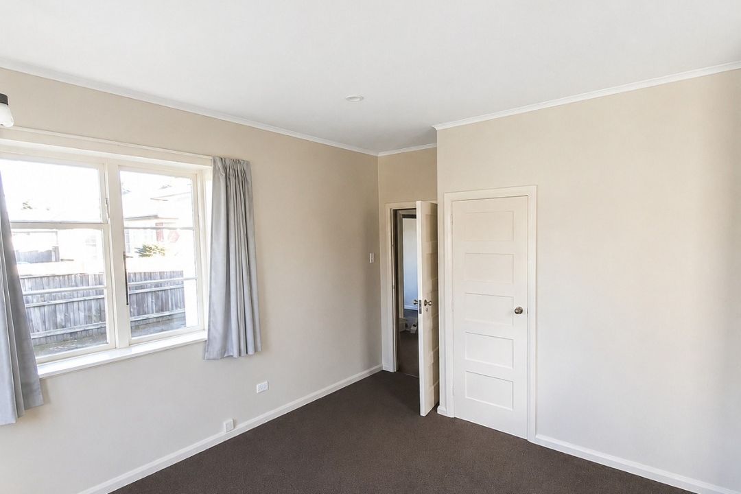 *** CLOSE TO WESTFIELD MALL *** - Bild 5