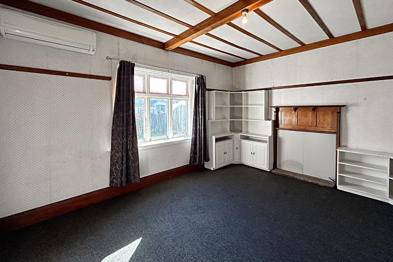 WEST END - 4 BEDROOM - Mai multe