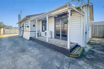 214 Ferguson Street, West End