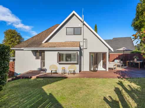 210A Norman Lesser Drive, Saint Johns
