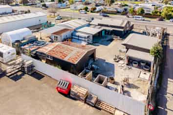 Freehold land, buildings and business, all in one!