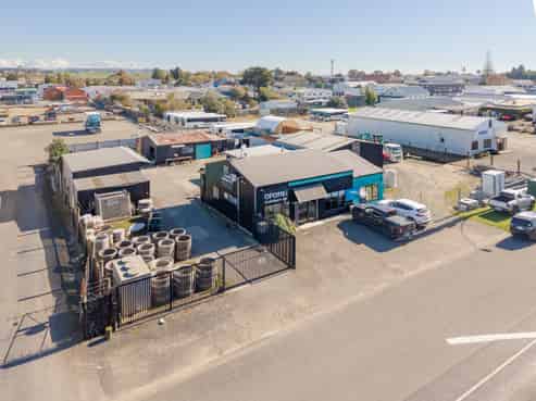 Freehold land, buildings and business, all in one!