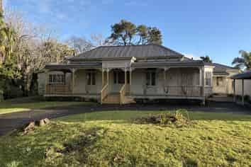 122 Stout Street, Gisborne