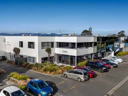 First floor office on Wairakei Road