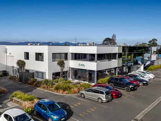 First floor office on Wairakei Road