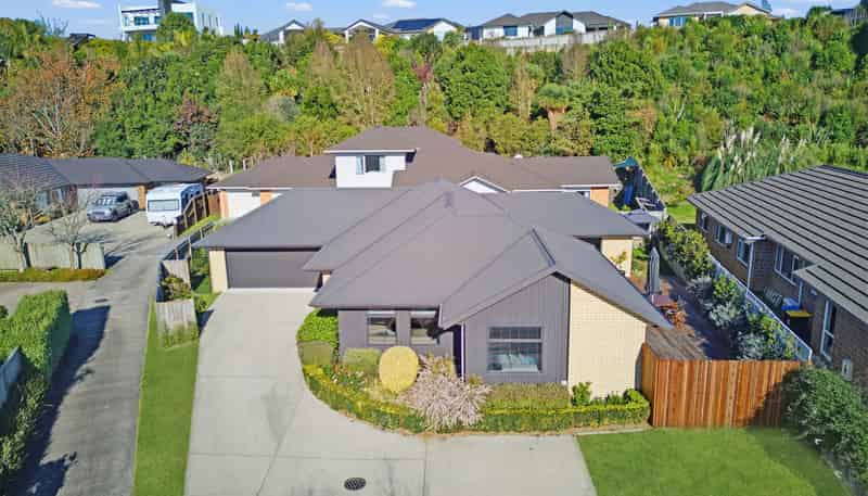 48 Alpers Ridge, Leamington