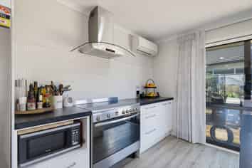 48 Alpers Ridge, Leamington