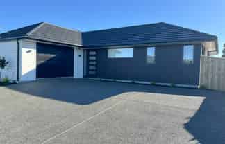 27 Hilton Drive , Amberley