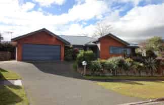 84 Birch Street, Hilltop