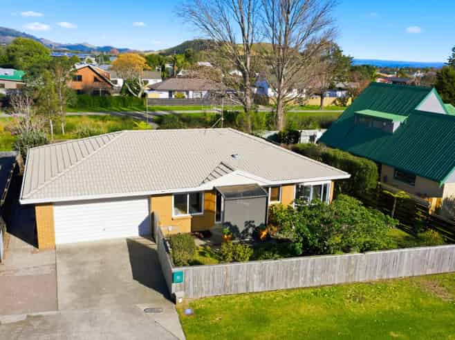 18 Webb Place, Papamoa