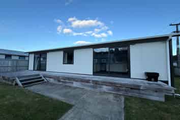 Manawatu / Whanganui - Address withheld