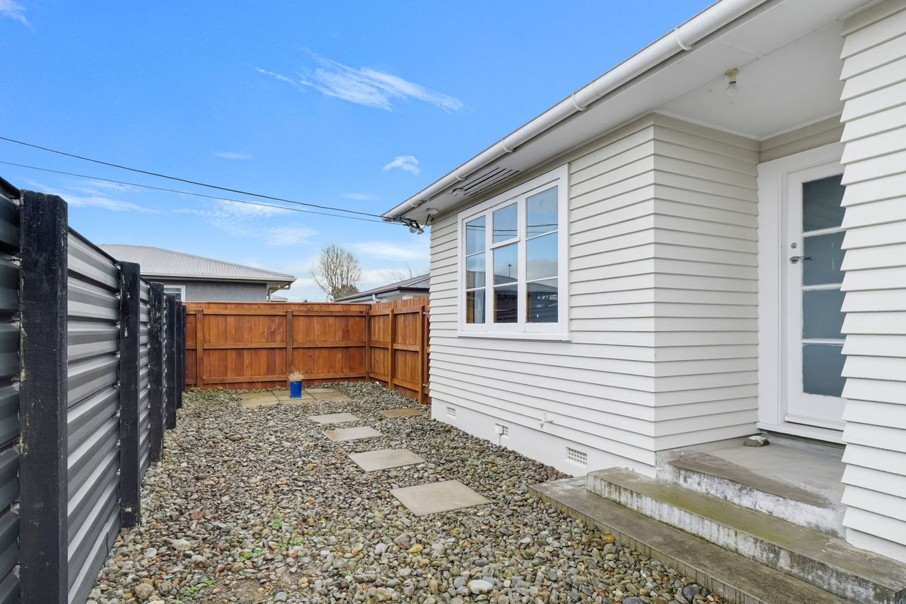 Smart Buying with Extra Income Potential - Vista 2