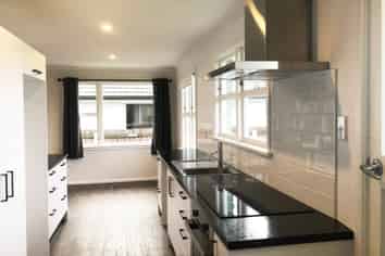 86 Crofton Road, Harewood