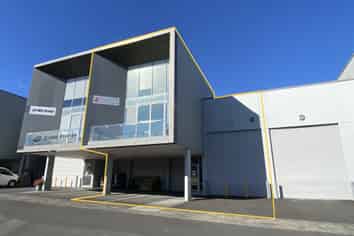 435SQM Modern High Stud Warehouse on Orbit Drive