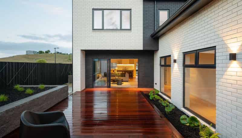 11 Kauri Point Drive, Rototuna North