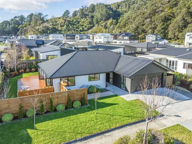10 Hopkirk Avenue, Wallaceville