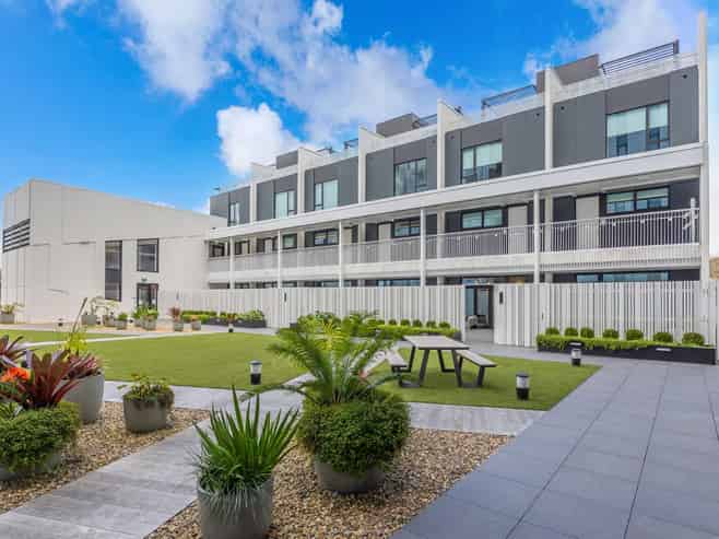 119/223A Greenlane West, Epsom