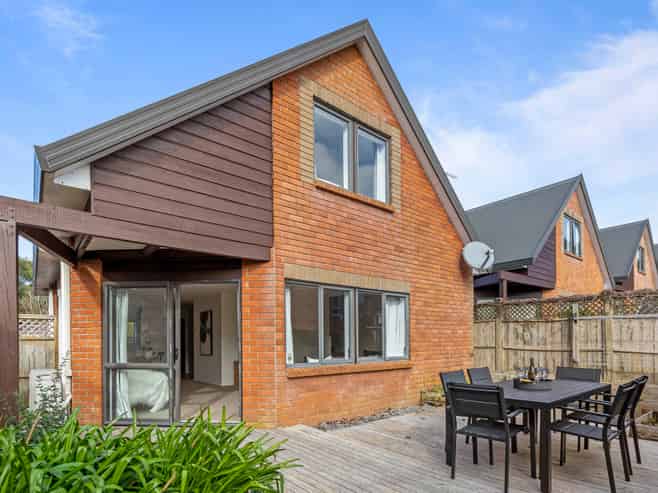 17/37 Fields Parade, Oteha Valley,Albany, Oteha