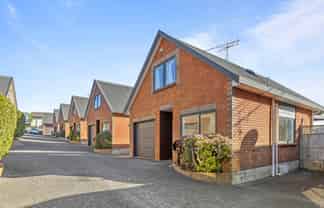 17/37 Fields Parade, Oteha Valley,Albany, Oteha